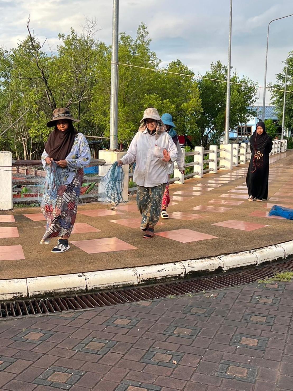 ครูหนูบ้านพัก แหลมงอบ Krunou Baanpak ترات المظهر الخارجي الصورة